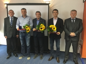 Ocenenie si prevzali Radovan Sloboda, Ľubomír Baran, Milan Mókuš, na snímke vľavo Tibor Macko, vpravo Milan Baláž